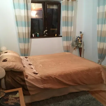 Villa Inviting 4-bed In Dolishte